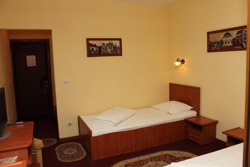 יאשי Hotel T23 מראה חיצוני תמונה