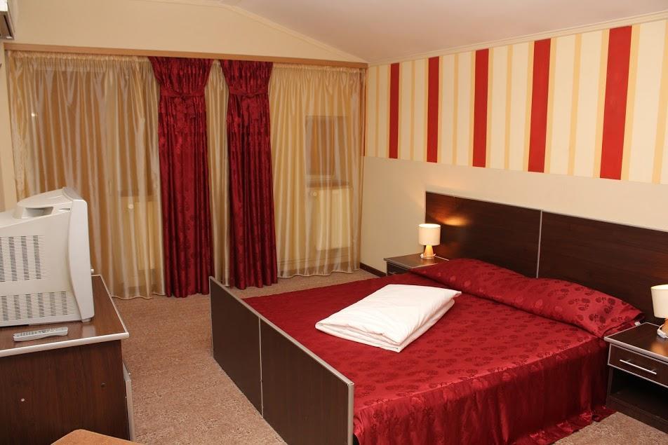 יאשי Hotel T23 מראה חיצוני תמונה
