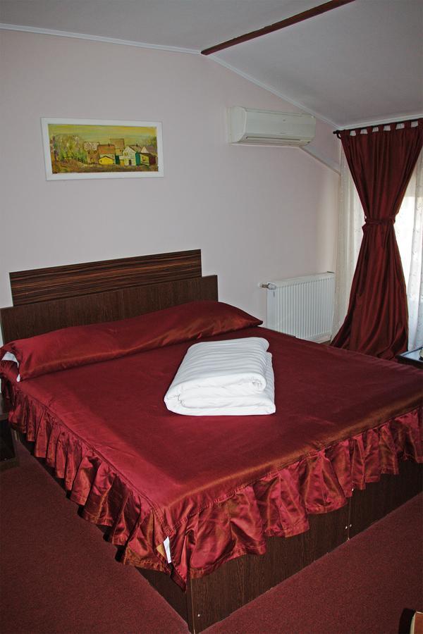 יאשי Hotel T23 מראה חיצוני תמונה